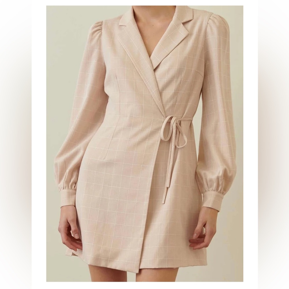Storia Blush Long Sleeve Suit Wrap Dress
